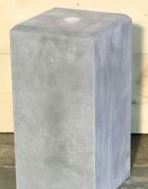 blauwe steen poer 180x180mm hoogte 250mm recht (geen facet)